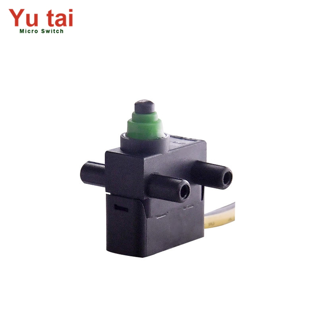 Sealed Miniature Micro Switch in Automobile Wiring Harness